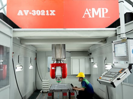 AMP machines your export mold on our AV-3021X 5-axis gantry machining center, handling work up to 3,000 × 2,100 × 1,000 mm in a single setup